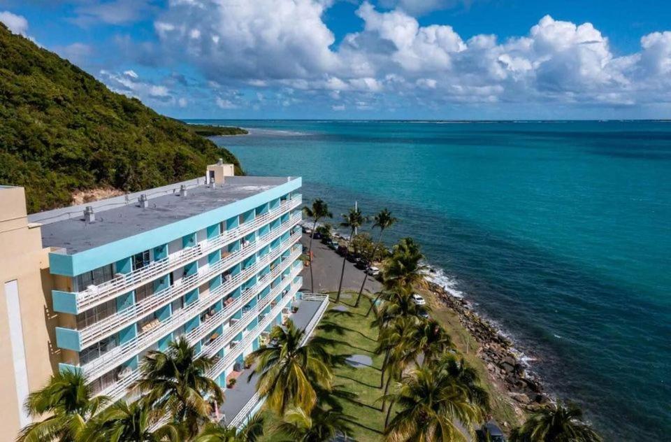 Beautiful Ocean Blue Love Oceanfront Apartment Fajardo Zewnętrze zdjęcie